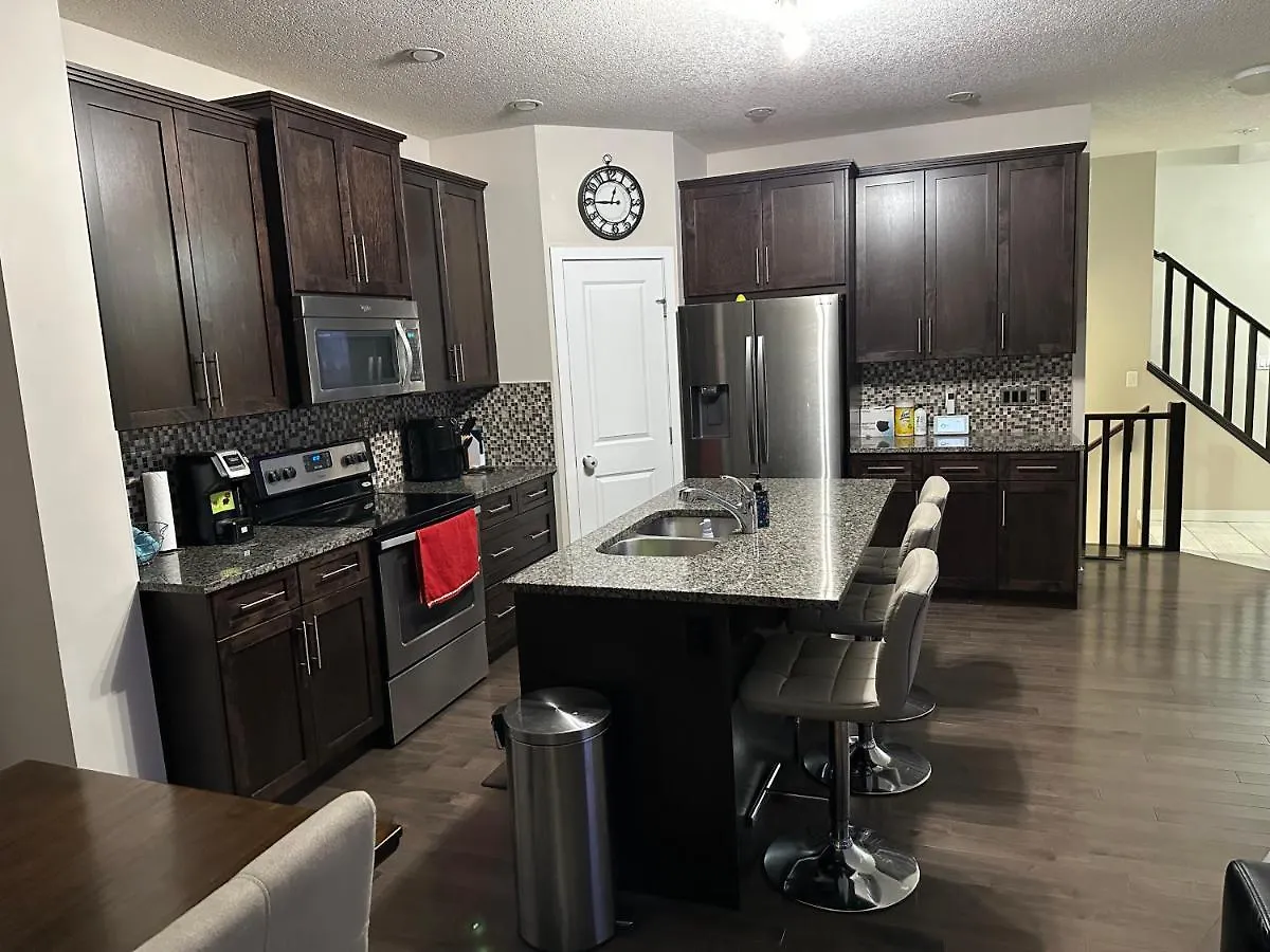 Proland Smart Suite Calgary Villa